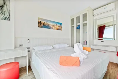 One-Bedroom Apartment with Balcony and Sea View — Oceana Condominium - Kamala Beach